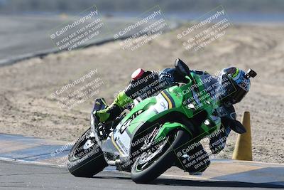 media/Jan-15-2026-Racers Edge (Thu) [[dfebeb70ab]]/2-A Group/Session 2 (Turns 9 and 8)/